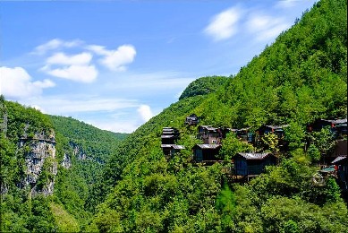 國家AAAA級景區——恩施地心谷