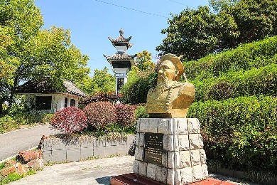 國家AAA級景區(qū)——張公山寨