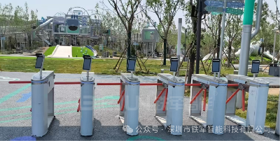 景區(qū)檢票口閘機(jī)廠家推薦：為什么鐵軍智能是中高端景區(qū)首選？