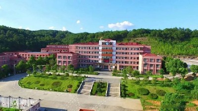 江西吉安 · 安?？h省城北學校