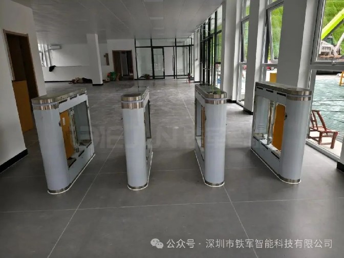 鐵軍智能：5A級景區檢票口自助檢票閘機的智慧革新者