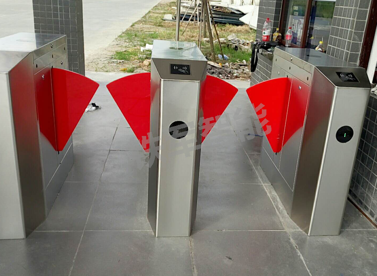 洪梅鎮(zhèn)利豐石化物流公司-物流公司翼閘閘機工程項目