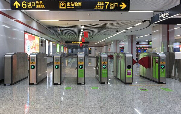 地鐵站安裝出入口閘機的好處有哪些?