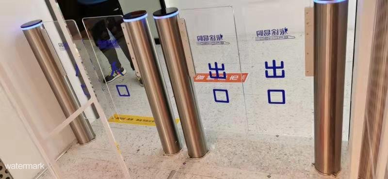 上海鐵路局旅途易購無人超市圓柱速通門案例