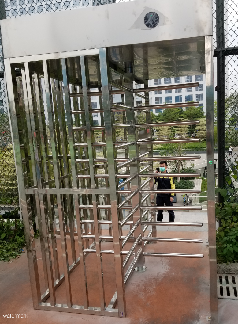 深圳寶安區留仙洞萬科云城 無人籃球場全高閘項目