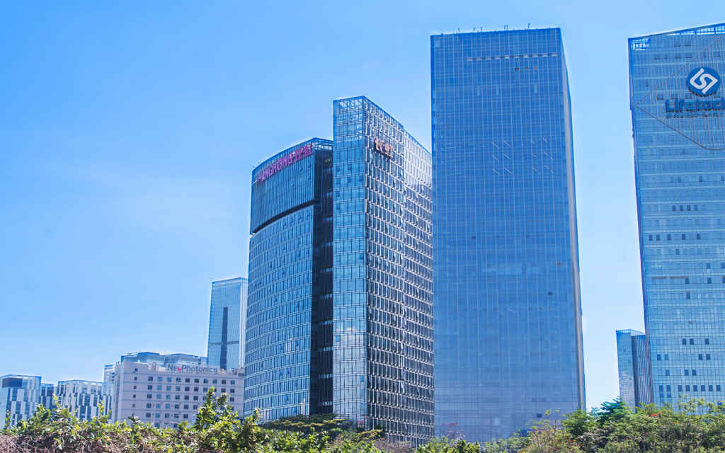 長虹集團——長虹科技大廈健康碼智慧防疫門禁閘機項目